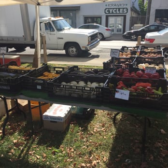 Highlands Farmers’ Market Wraps Up Its Final Weekend of the Season farmersmarket